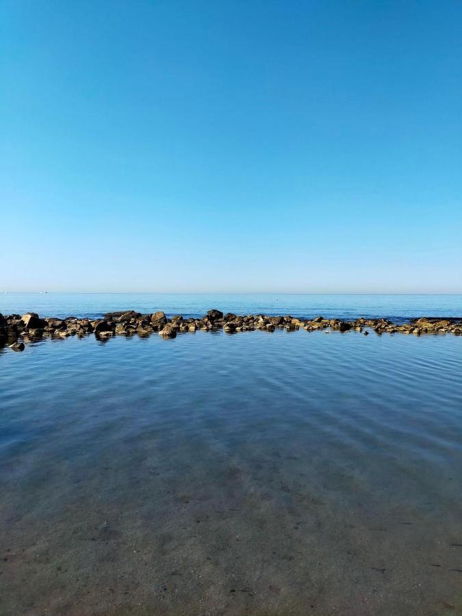 Tra Mare E Arte Lägenhet Lido di Ostia Exteriör bild